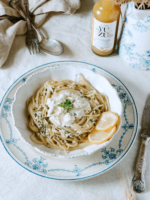 Des pâtes crémeuse avec Le Yuzu et sa burrata de Pouilles