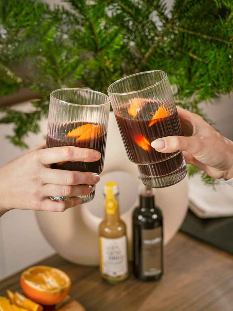Une version sans alcool du vin chaud : Jus de raisin, orange, Le Gingembre et épices