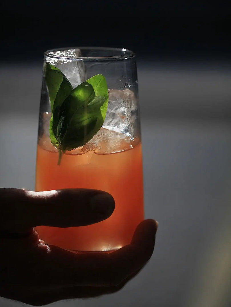 UN-MOCKTAIL-FRAIS-AU-JUS-DE-TOMATE-JAUNE Alain Milliat