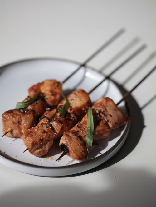 Les-brochettes-de-poulet-souvlaki-au-cranberry Alain Milliat