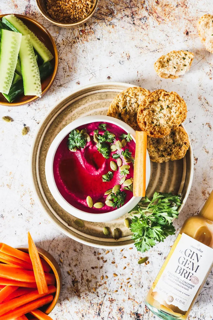 Un condiment à base de pois chiche, gingembre et betterave parfait pour l'apéritif