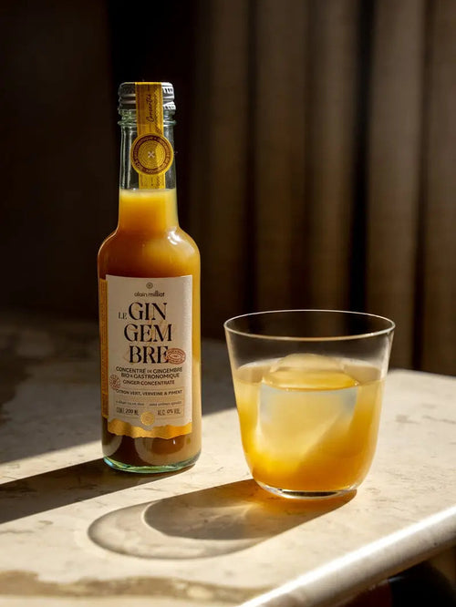 Cocktail jardin de Provence à base de Whisky, miel et Le Gingembre