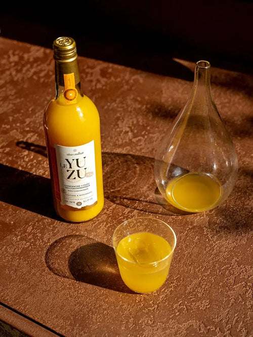 Coctkail à base de Gin, sirop de verveine, bois de santal et Le Gingembre