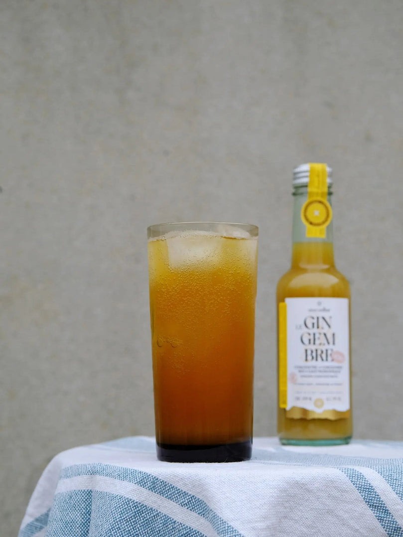 Cocktail à base de Cidre, Mezcal, citron vert et Le Gingembre