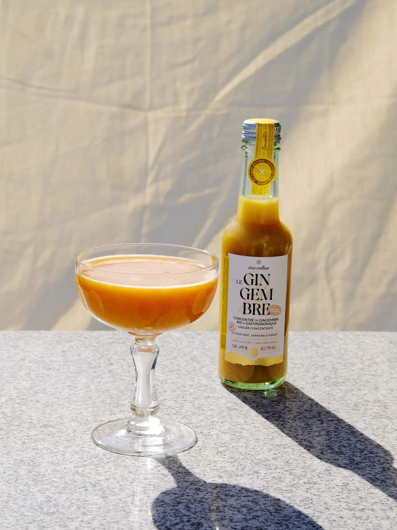 Une boisson riche en vitamine à base de carotte, gingembre et mandarine